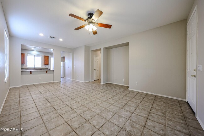 Building Photo - 42914 N Challenger Trail