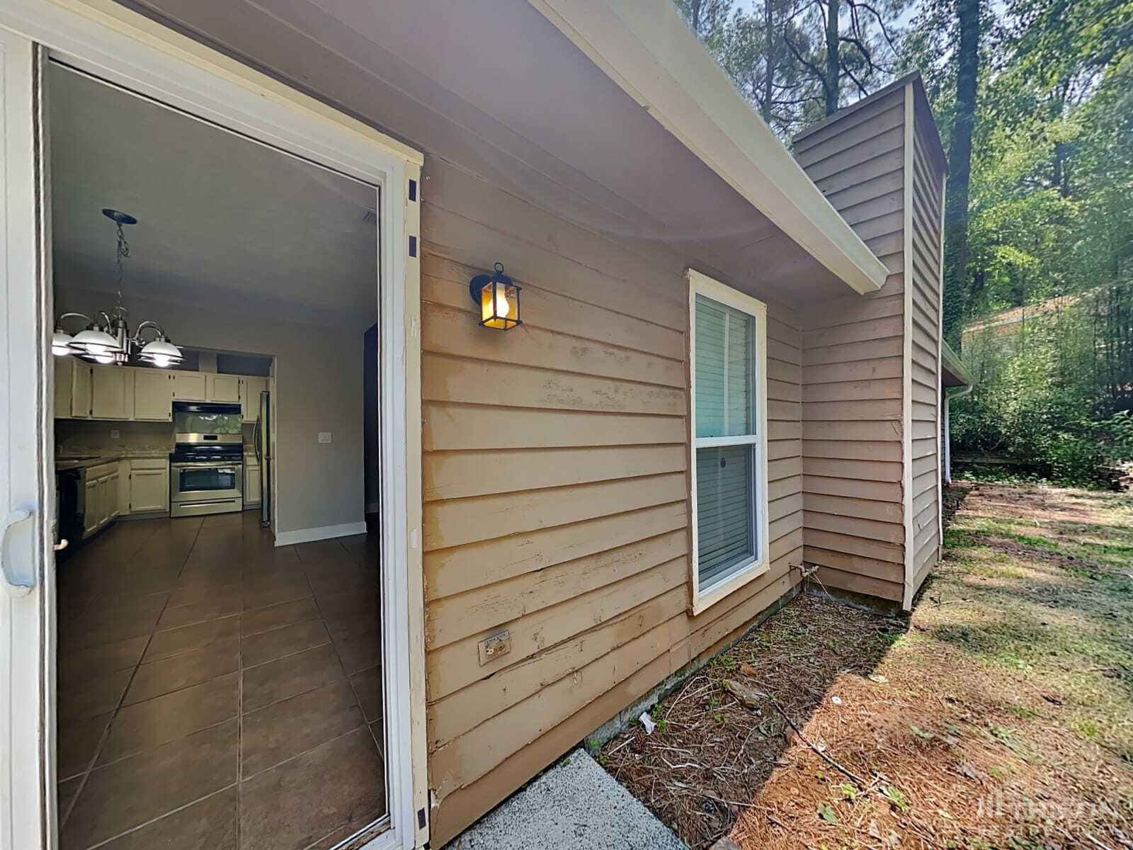 Building Photo - 4765 Jamerson Forest Cir