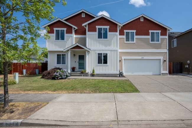 Building Photo - Amazing Home in Orting!!