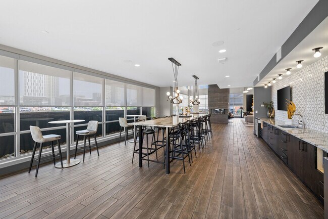 Building Photo - 516 Lea Ave