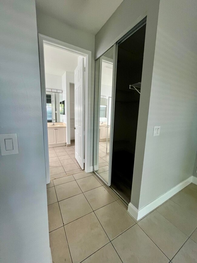 Building Photo - 325 Mulberry Grove Rd