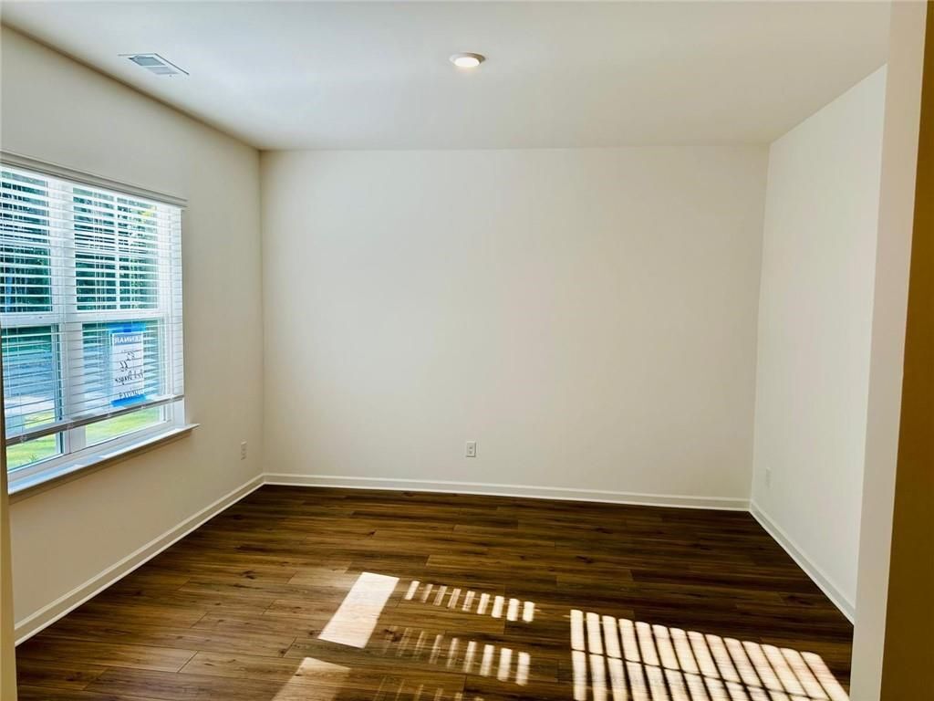 Building Photo - 66 Red Dragon Dr