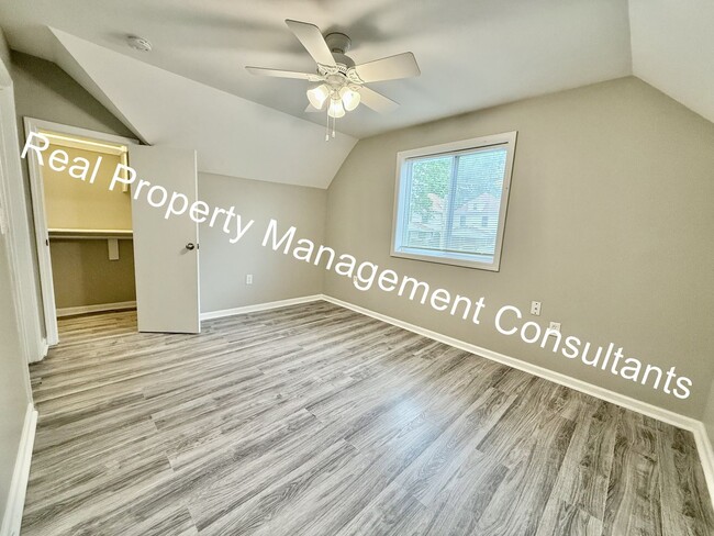 Building Photo - Stylishly Updated 3-Bedroom, 3-Bath Home –...