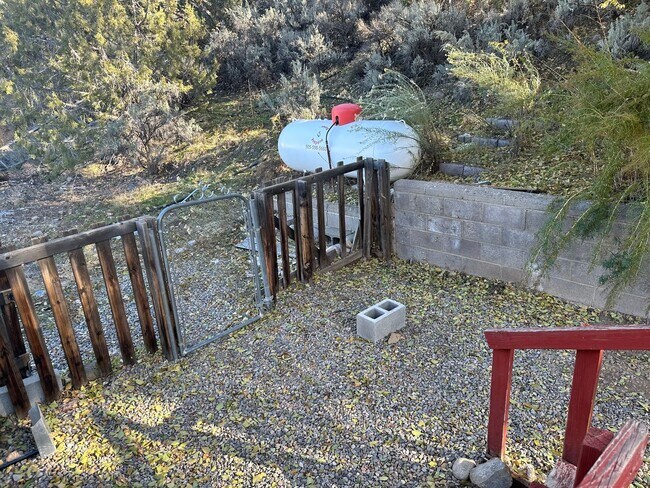 Building Photo - 1 Bedroom 1 Bathroom Mobile Home Duplex located in Aztec, NM