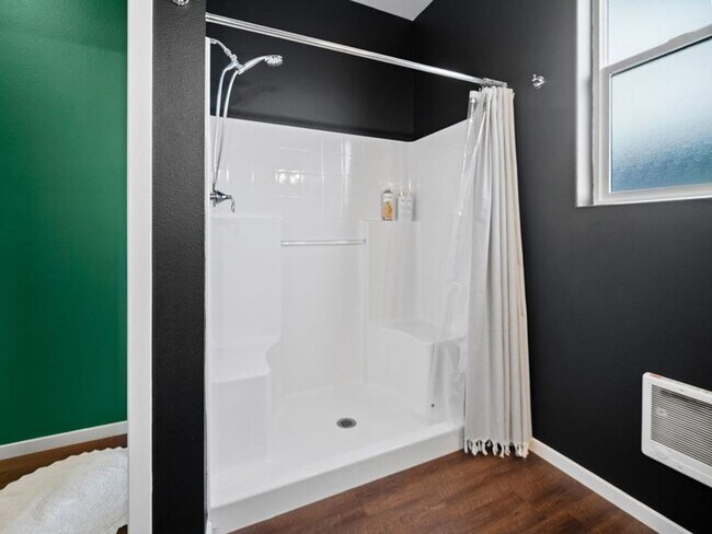 Building Photo - Desirable Kendall Yards Townhouse – Modern Living Near Downtown Spokane (Furnished)