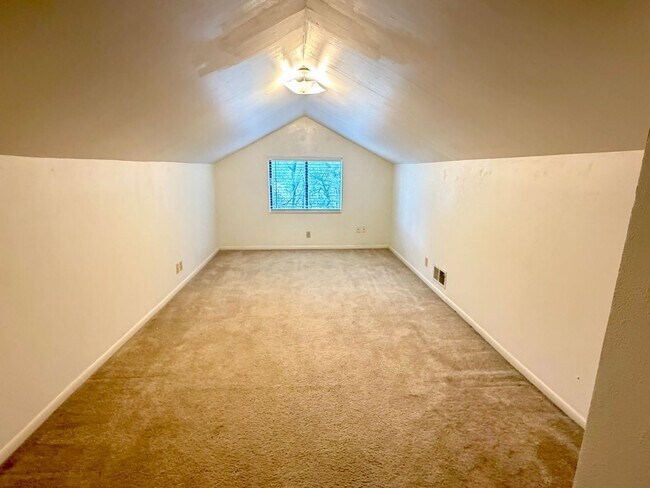 Building Photo - 108 Stone Canyon Ct