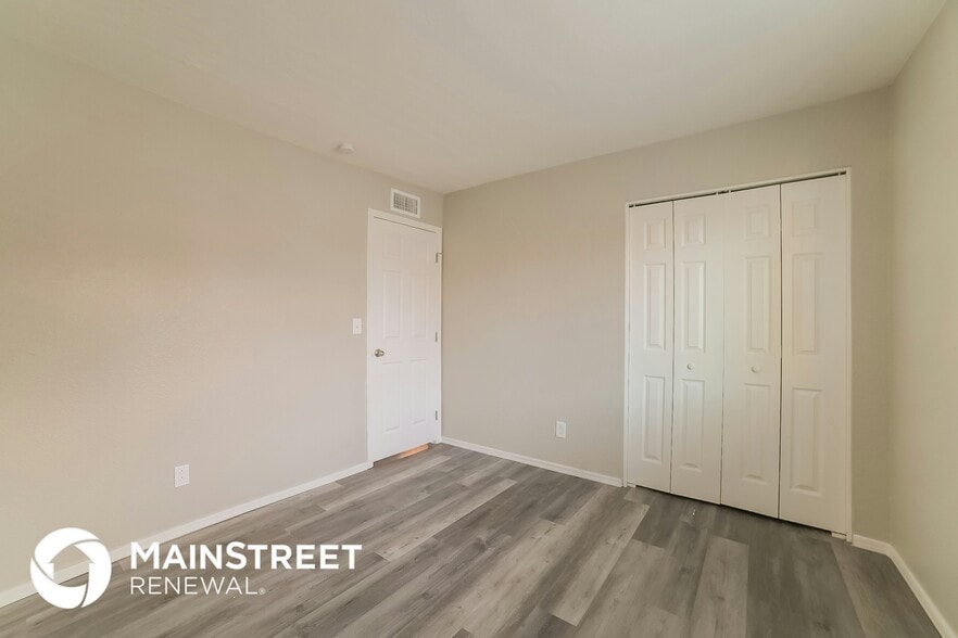 Building Photo - 4506 W Edgemont Ave