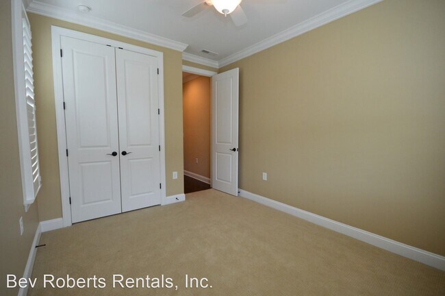 Building Photo - 4 br, 3 bath House - 465 Methven Grove Drive