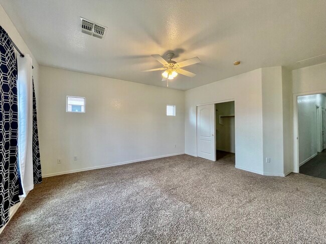 Building Photo - 14559 S Camino Larga Vista