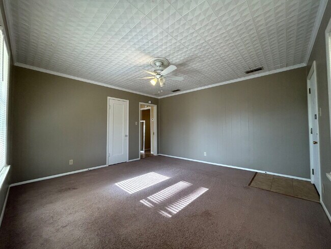 Building Photo - A Lubbock Gem Awaits!