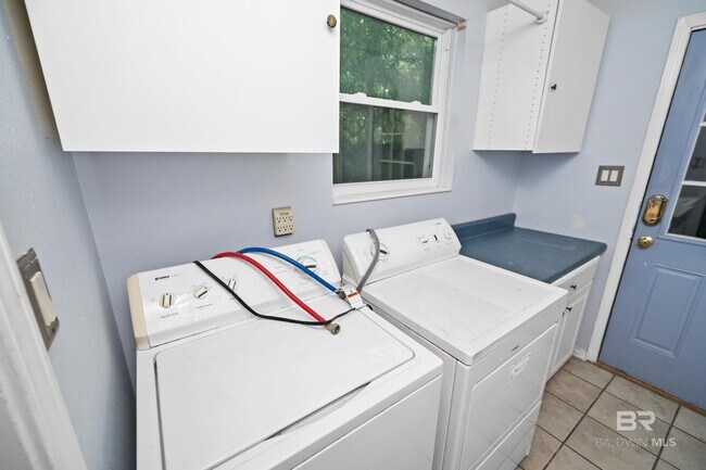 Building Photo - 9952 Perdido Vista Dr