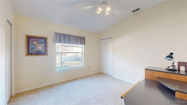 Building Photo - 761 W Sunbird Path