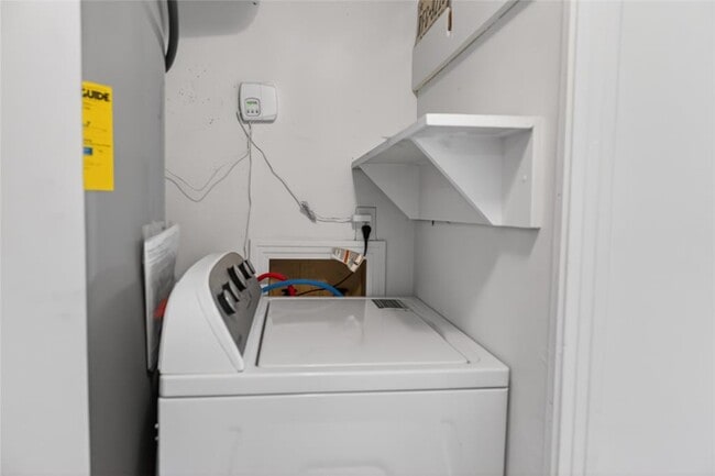 Building Photo - 1400 Braes Ridge Dr