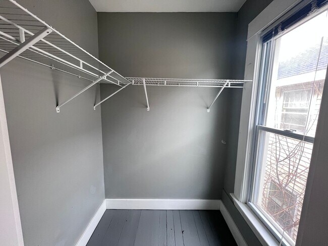 Building Photo - 75 Sheldon Blvd SE