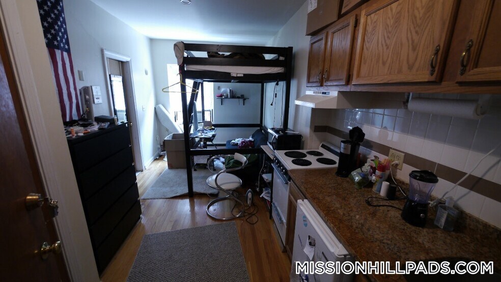 Building Photo - 10 Wait St