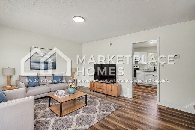 Building Photo - 507 Roxbury Dr