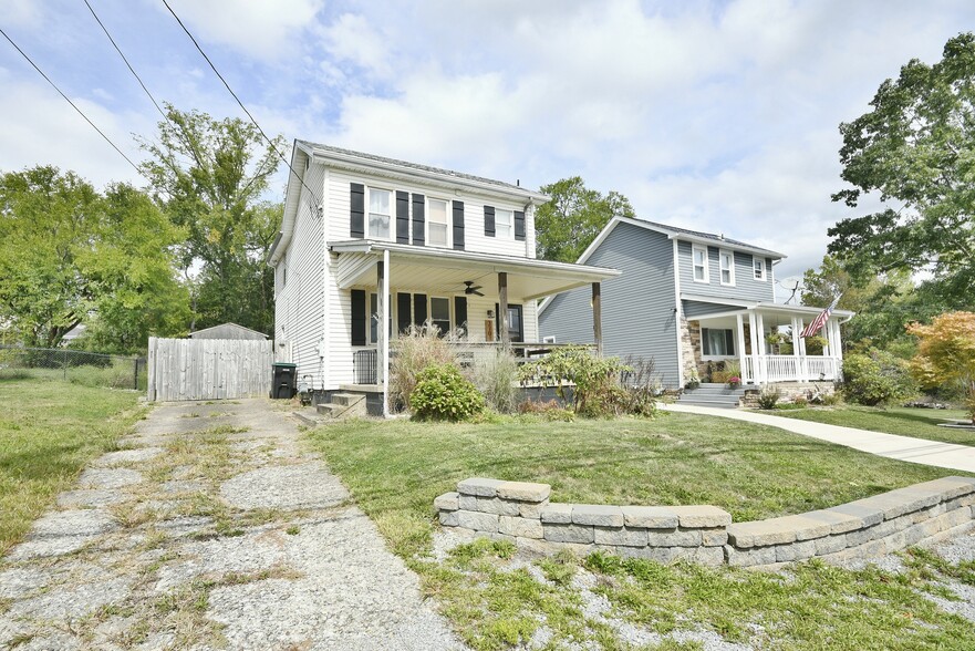 Building Photo - 3701 Finleyville Elrama Rd