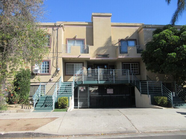Primary Photo - 2 bedroom Canoga Park condo on Eton Avenue...