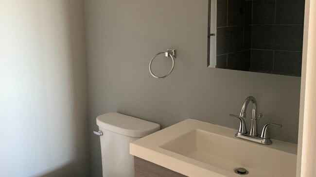 Building Photo - 8141 W 84th Pl