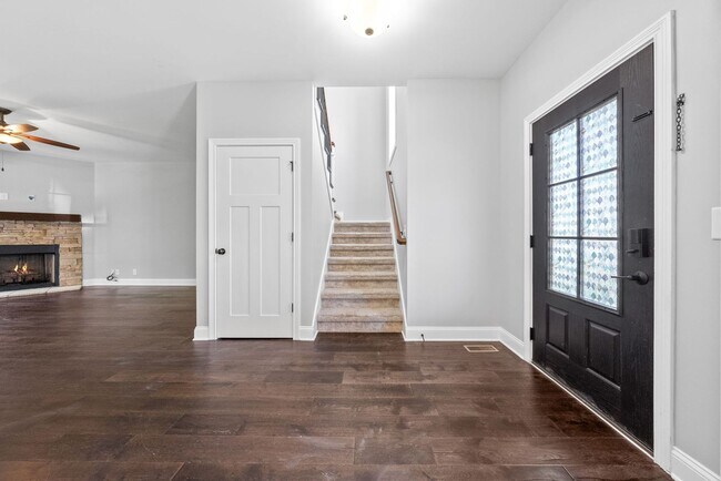 Building Photo - 1506 Redrock Ct
