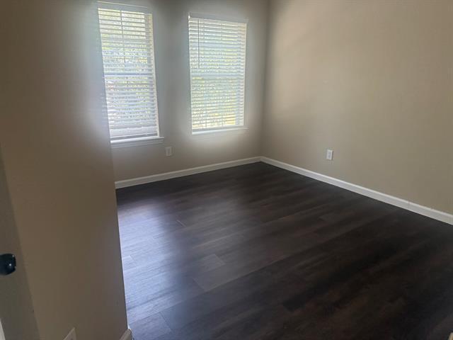 Building Photo - 2844 Cascade Cove Dr