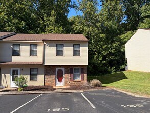 Building Photo - 8108 Timberlake Rd