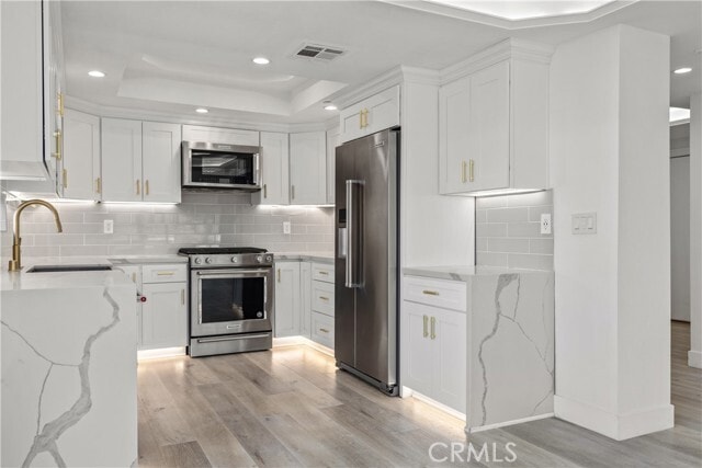 Building Photo - 4235 Mary Ellen Ave