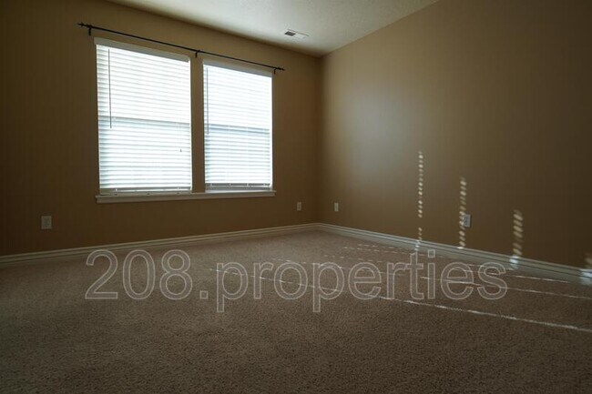 Building Photo - 871 N Grey Pebble Way