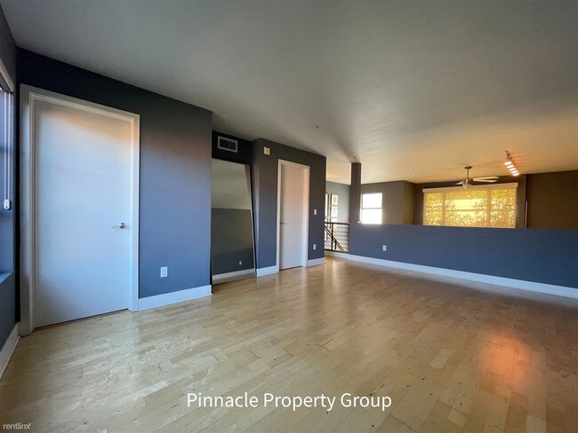 Building Photo - 1 br, 1.5 bath Condo - 350 East Mission St...