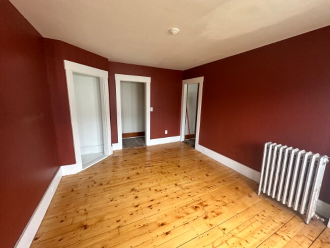 Building Photo - 56 Laurel St