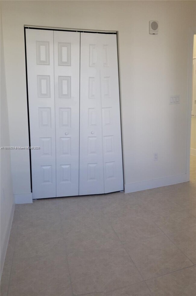 Building Photo - 8363 NW 41st St