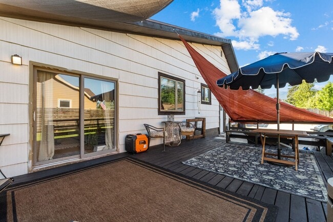 Building Photo - Beautiful Air Home Whitefish