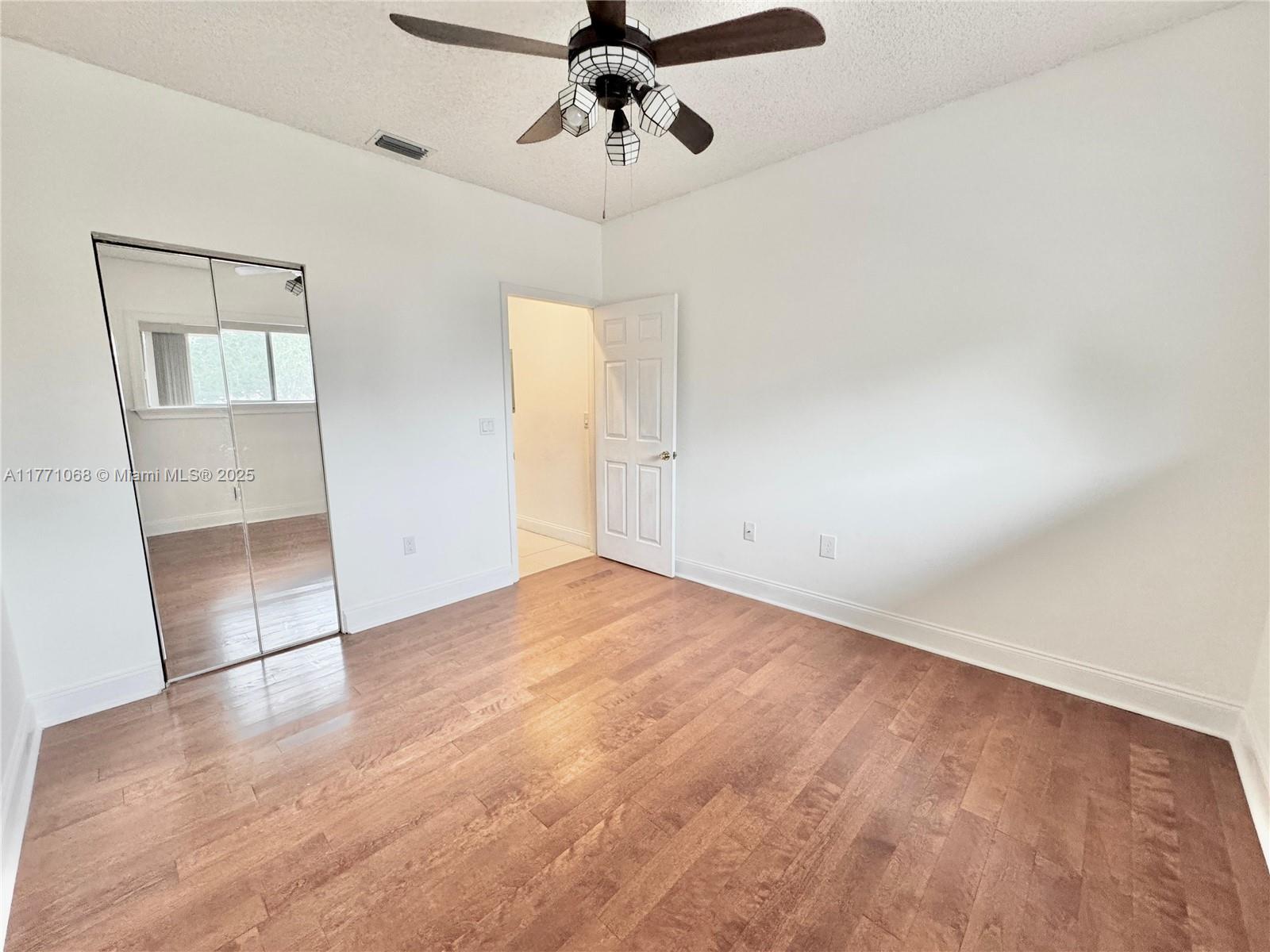 Building Photo - 16320 Malibu Dr