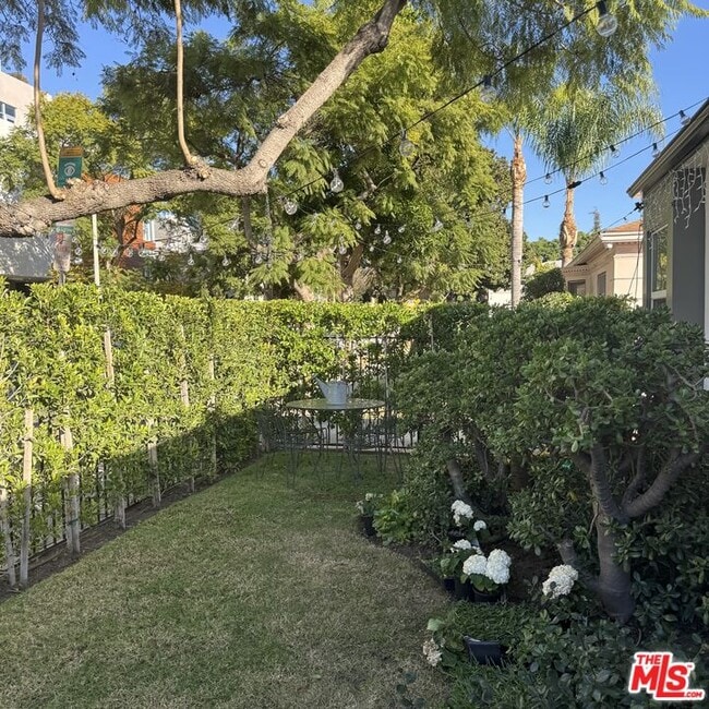 Building Photo - 8036 Norton Ave