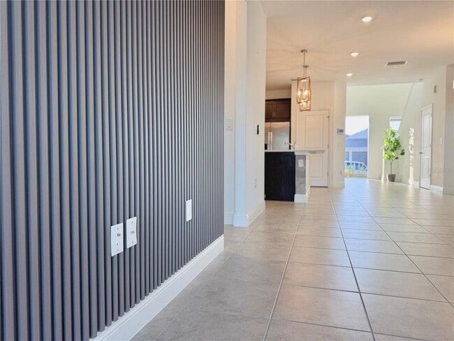 Building Photo - 2104 Axel St