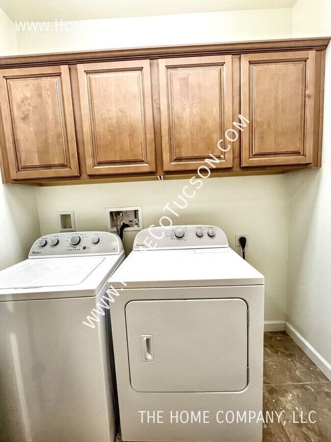 Building Photo - 12860 N Camino Vieja Rancheria
