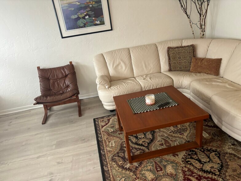 Building Photo - 8454 111th St