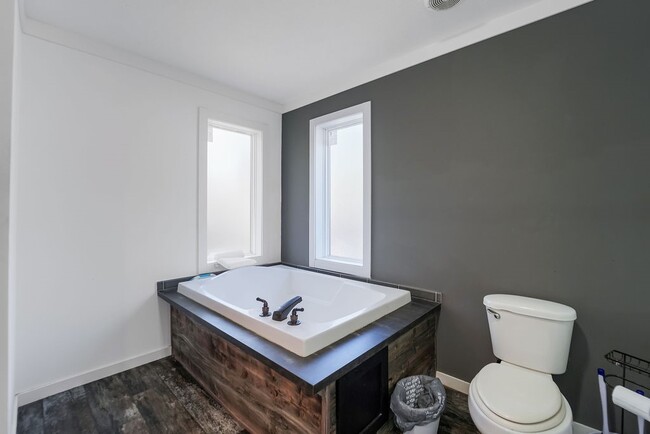 Building Photo - 29703 Midland St