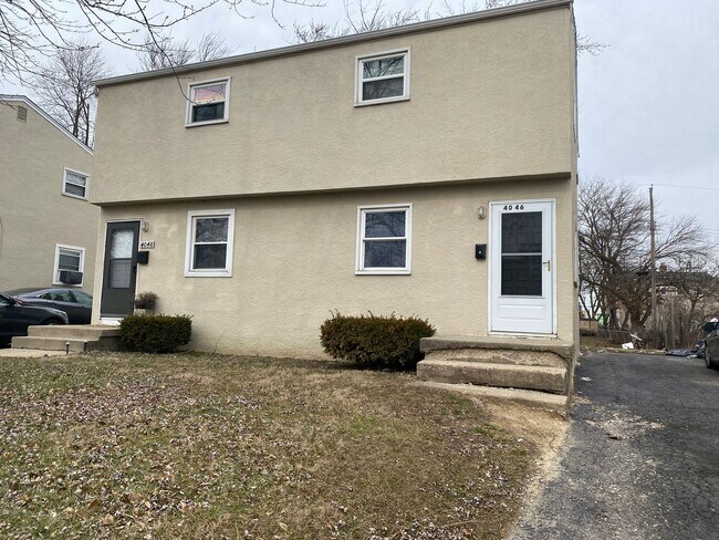 Building Photo - 4046-4048 Halsey Place