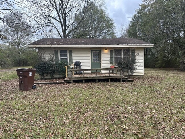 Primary Photo - 2 Bedroom 1 Full Bath Home