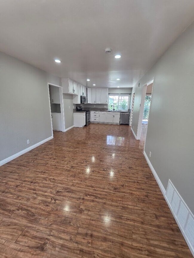 Building Photo - 12947 Arabella Pl