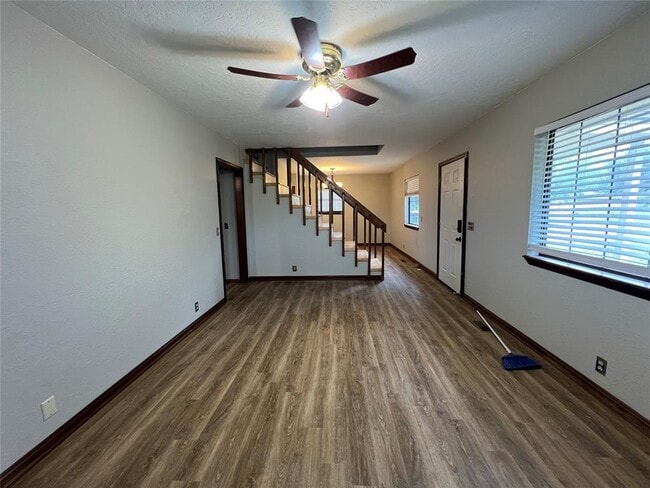 Building Photo - 714 N 5th St