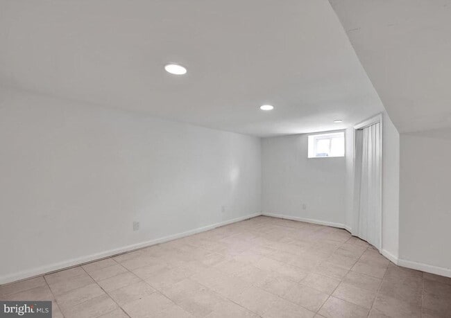 Building Photo - 1318 S Reese St