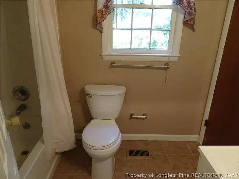 Building Photo - 7606 Jennings Ln