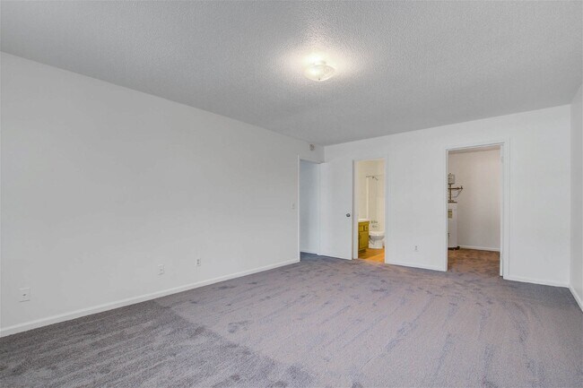 Building Photo - 2150 Spoleto Lane Apt #B6, North Charlesto...