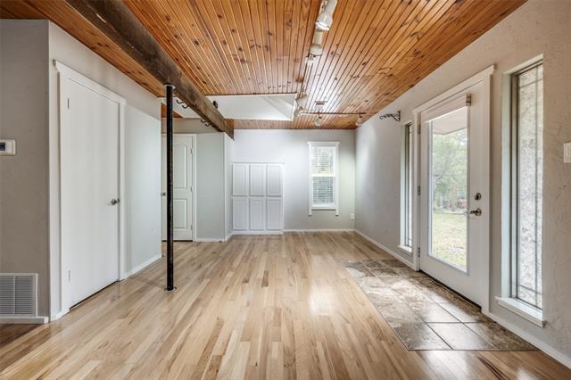 Building Photo - 2233 Wood Hollow Rd