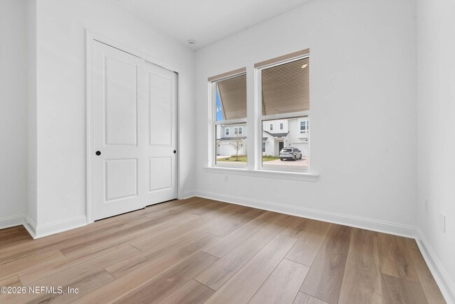 Building Photo - 174 Pine Leaf Dr