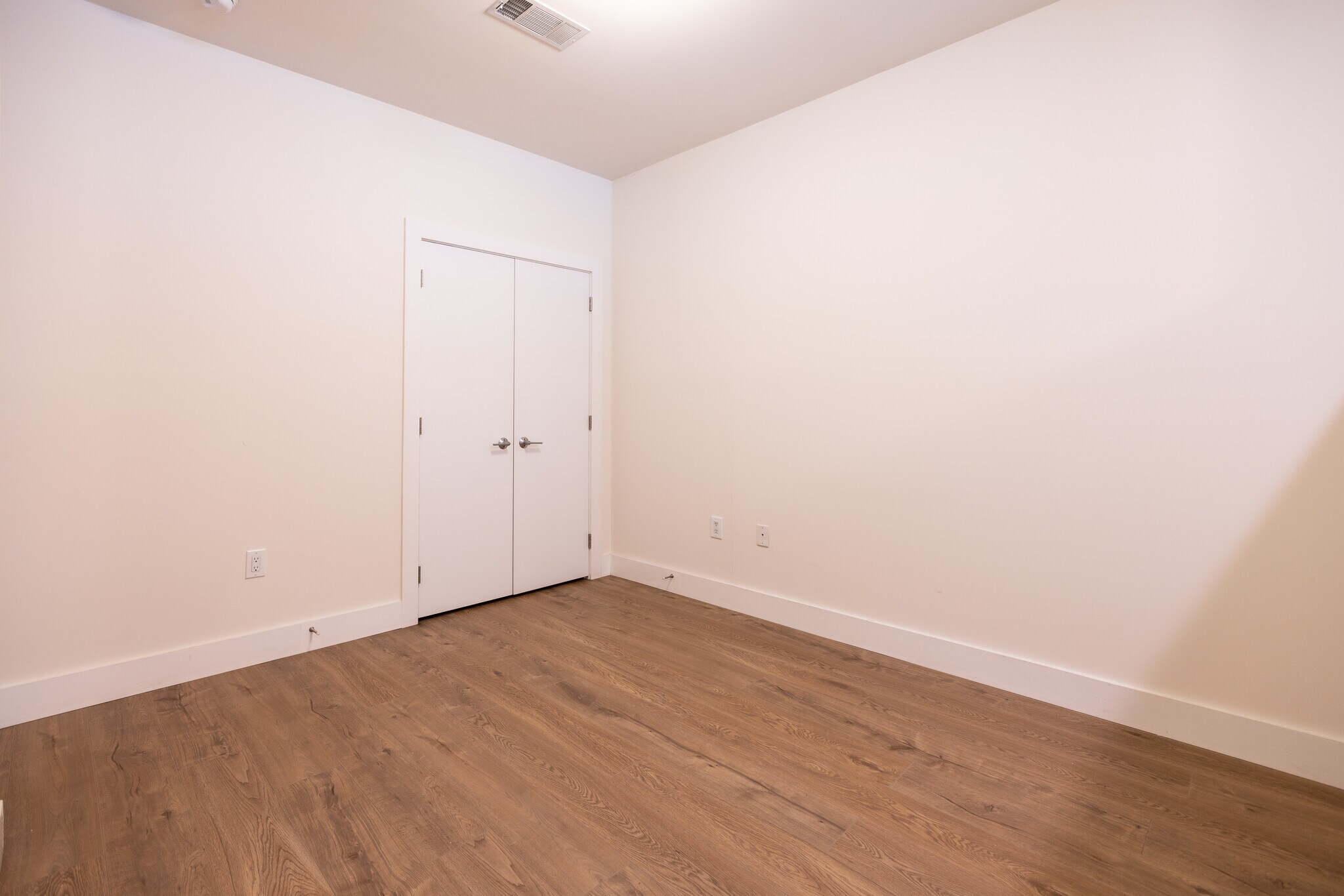 Building Photo - 308 Columbus Ave