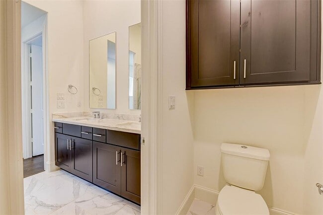 Building Photo - 2724 Dolce Oaks Dr