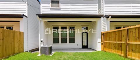 Building Photo - 3052 Truxillo St